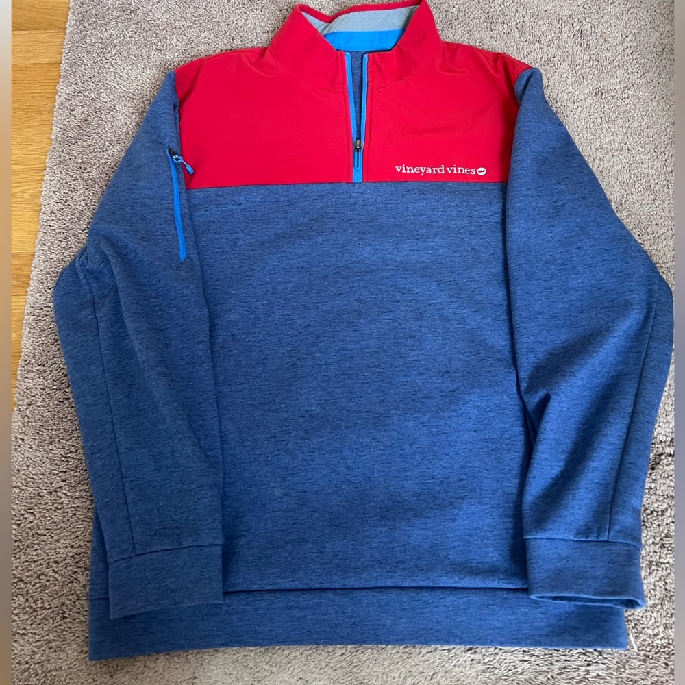 Vineyard Vines blue red size large pullover